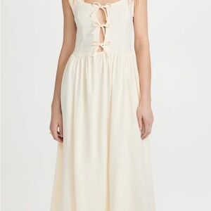 Tach Georgette dress in cream